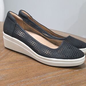 NATURALIZER Sam 2 Womens Padded Insole Perforated Slip-On Sneakers, SIZE 10